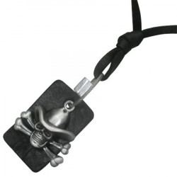 Pendentif tête de mort en étain avec cordon cuir Bijoux7,30 €