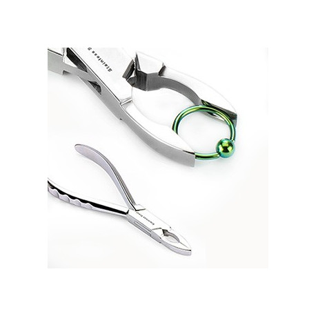 Pince pour resserrer un piercing anneau Piercing oreille21,00 €