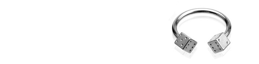 Piercing oreille arc en ciel